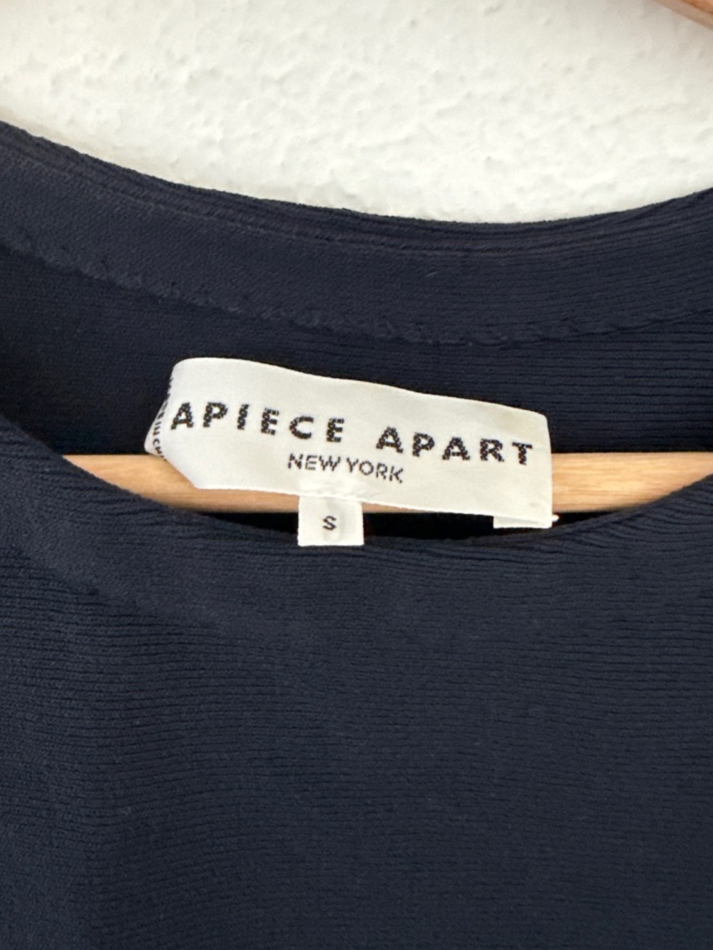 apiece apart Navy White Stripe
Minimal Crop Tank - Picture 2 of 3